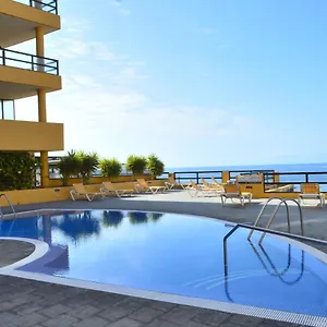 aguamarina-605.adeje-hotels.com/